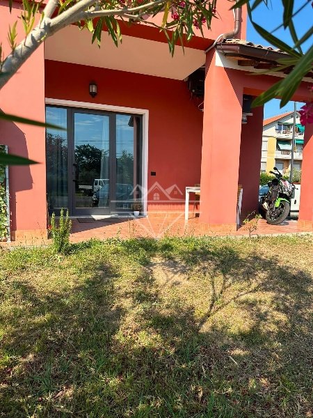 casa indipendente in affitto a Sarzana in zona San Lazzaro