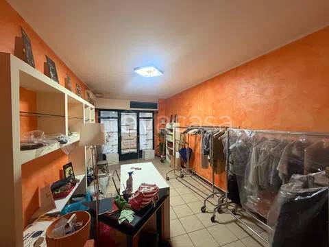 negozio in affitto a Sarzana