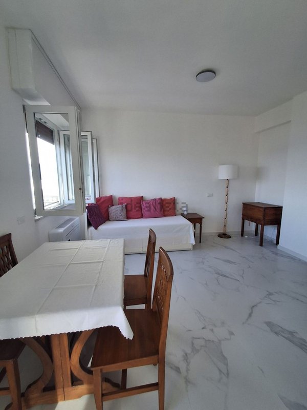 appartamento in affitto a Sarzana in zona Marinella di Sarzana