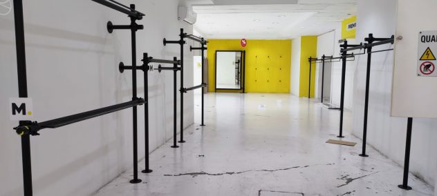 locale commerciale in affitto a Sarzana