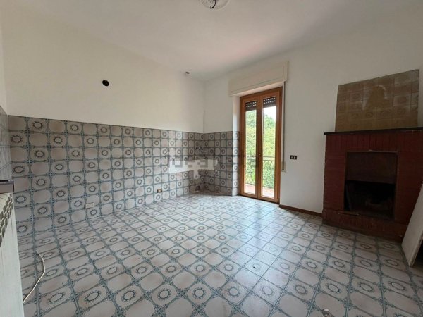 appartamento in affitto a Sarzana
