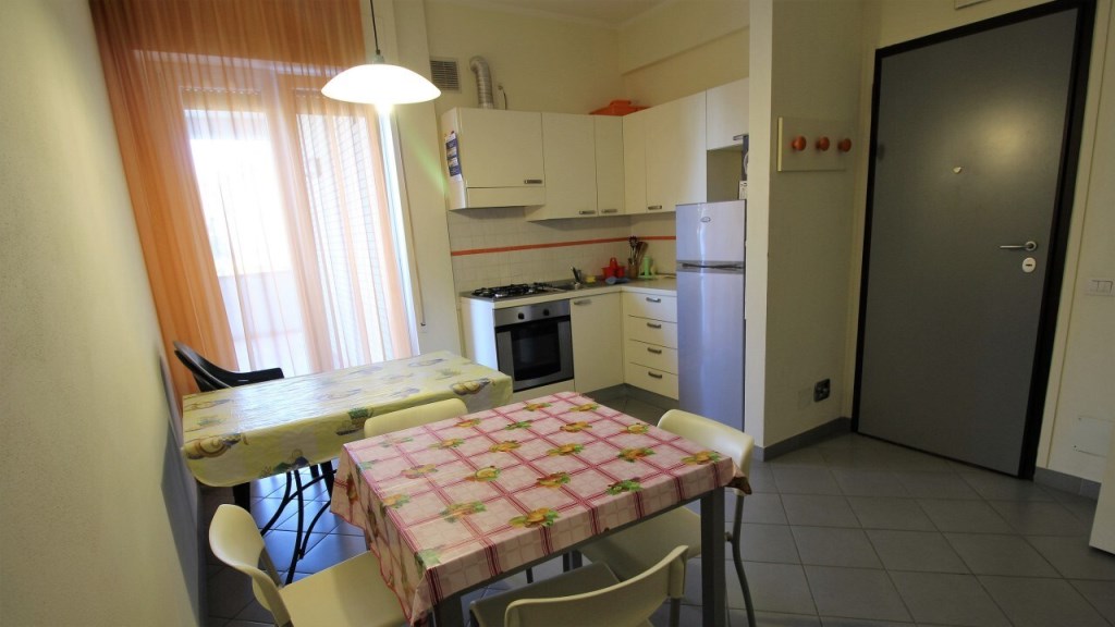 appartamento in affitto a Sarzana in zona Marinella di Sarzana