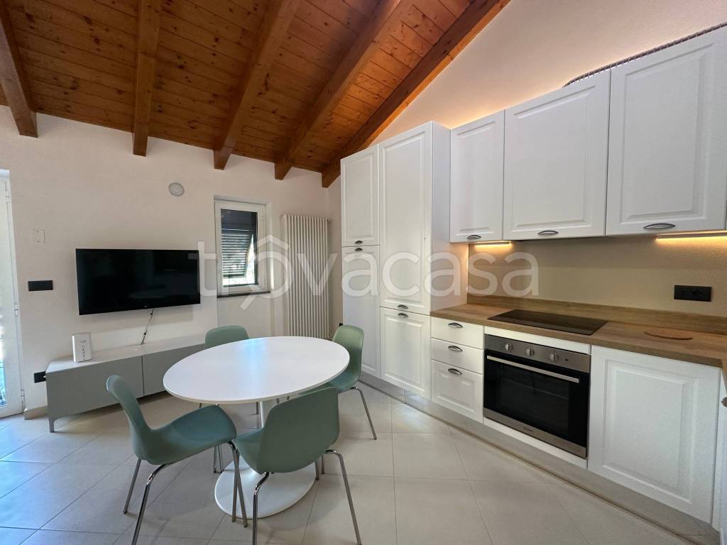 appartamento in affitto a Varese in zona Centro Città