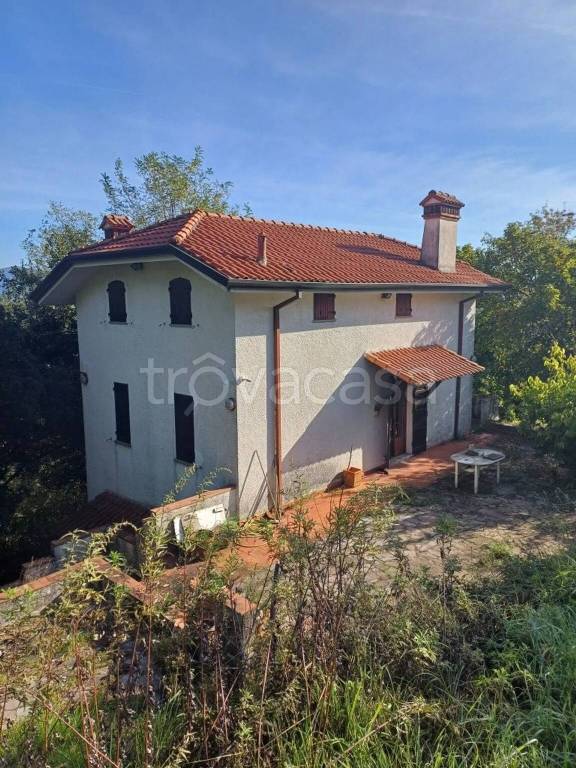 casa indipendente in affitto a Vezzano Ligure