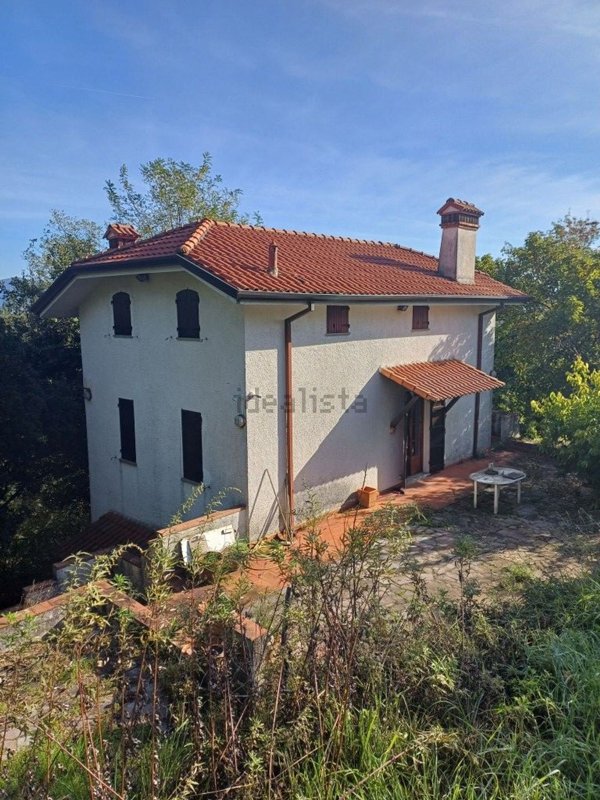 casa indipendente in affitto a Vezzano Ligure in zona Valeriano