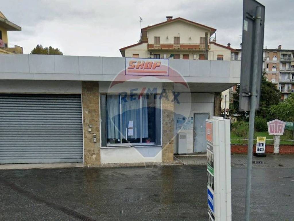 negozio in affitto a Vezzano Ligure