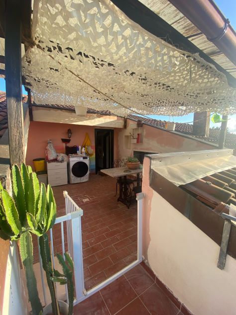 appartamento in affitto a Vezzano Ligure