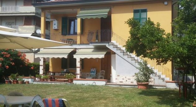 quadrivano in affitto a Vezzano Ligure in zona Prati