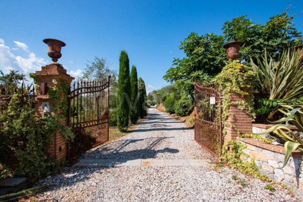 villa in affitto a Vezzano Ligure in zona Valeriano