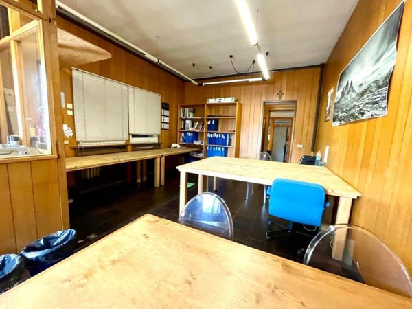 ufficio in affitto ad Albizzate