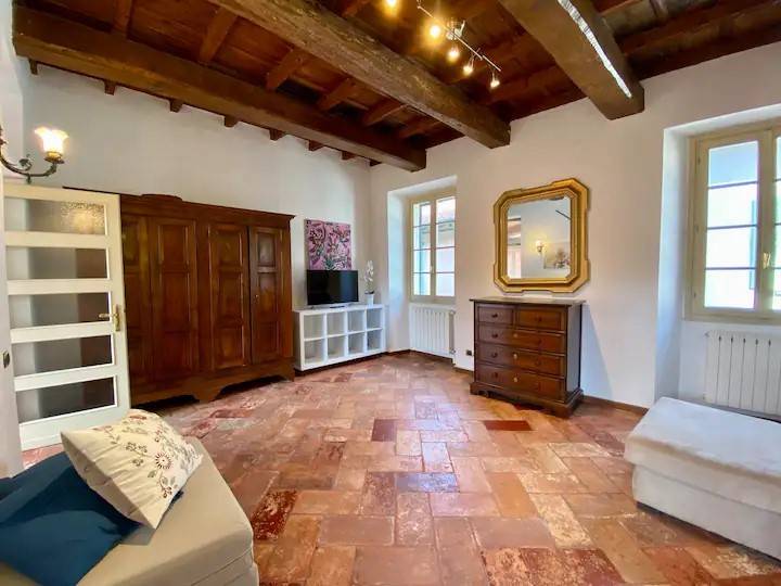 appartamento in affitto ad Angera
