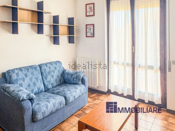 appartamento in affitto ad Angera