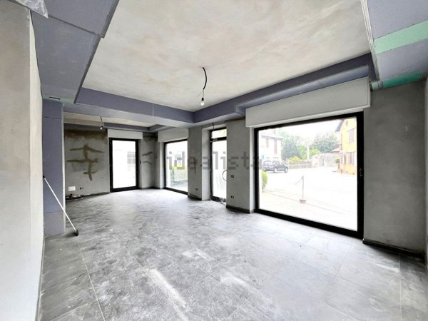 appartamento in affitto ad Angera