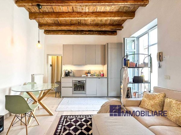 appartamento in affitto ad Angera