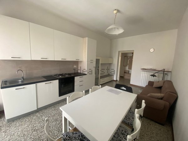 appartamento in affitto ad Angera