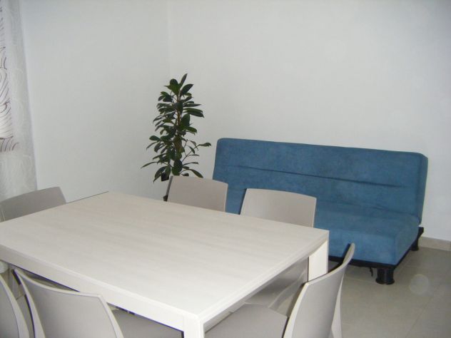 appartamento in affitto ad Angera