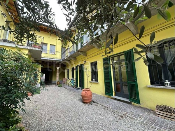 appartamento in affitto ad Angera
