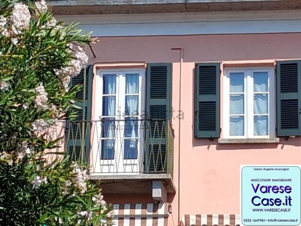appartamento in affitto ad Angera