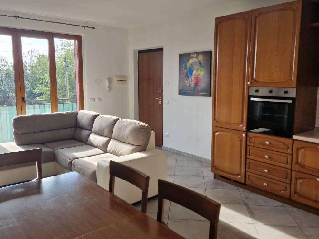 appartamento in affitto ad Arcisate