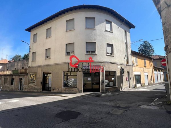 negozio in affitto ad Arcisate