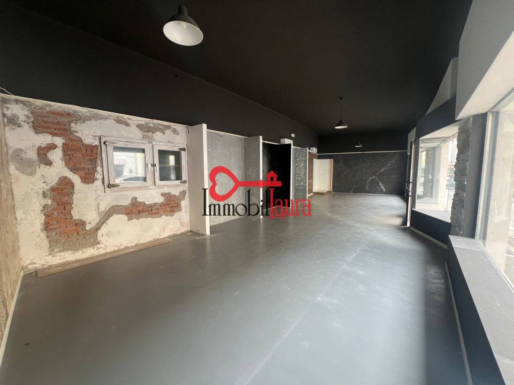 ufficio in affitto ad Arcisate