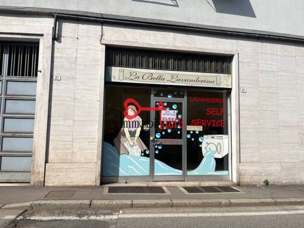 negozio in affitto ad Arcisate