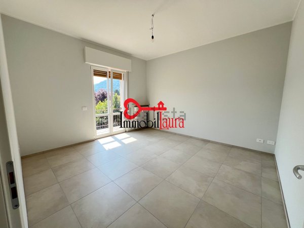 appartamento in affitto ad Arcisate in zona Brenno Useria