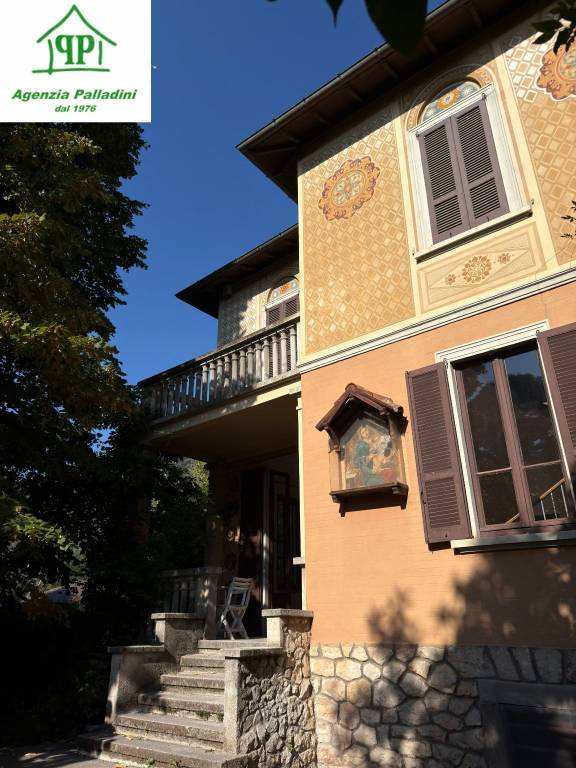 casa indipendente in affitto ad Arcisate