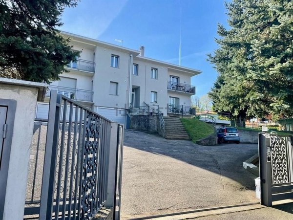 appartamento in affitto ad Azzate