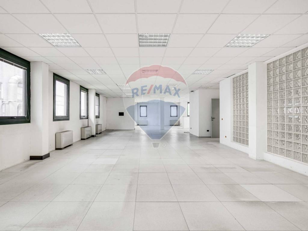 ufficio in affitto ad Azzate