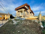 casa indipendente in affitto ad Azzate