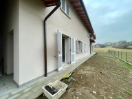 casa indipendente in affitto ad Azzate
