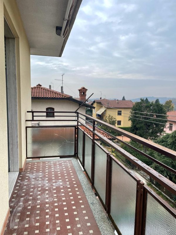 appartamento in affitto ad Azzate