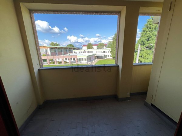 appartamento in affitto ad Azzate in zona Castello