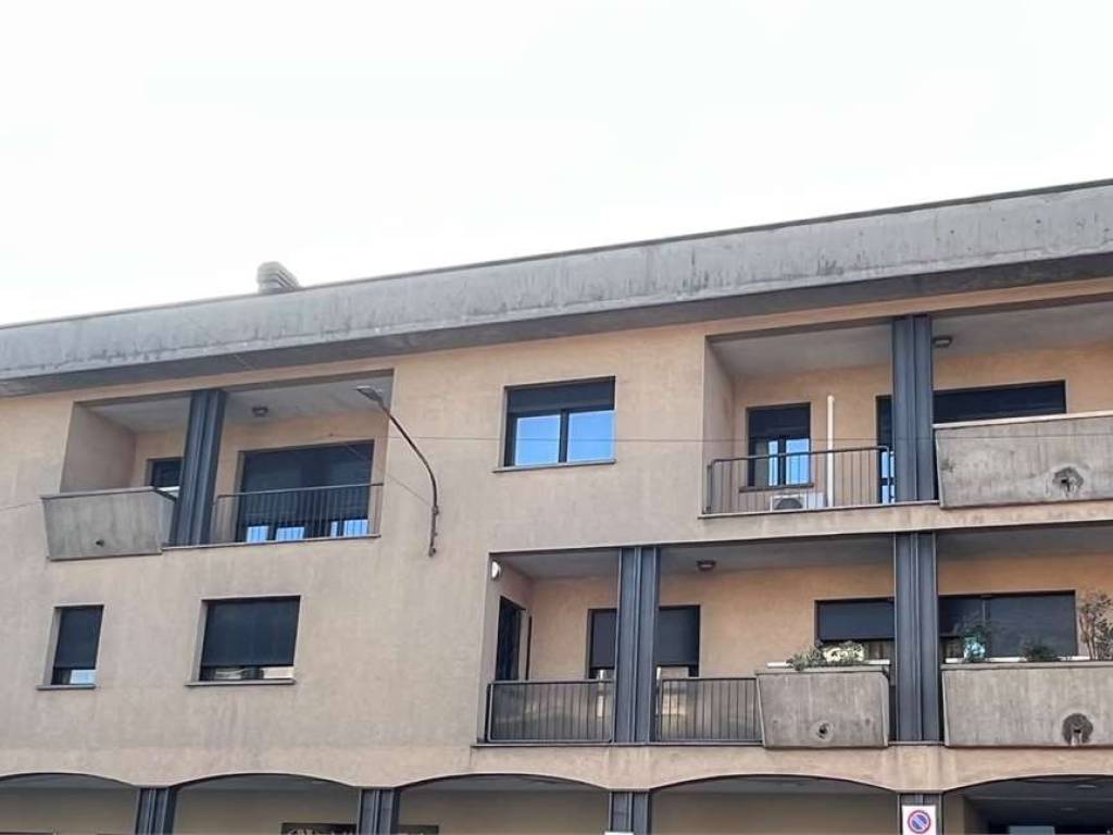 appartamento in affitto ad Azzate in zona Castello