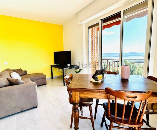 appartamento in affitto a Barasso