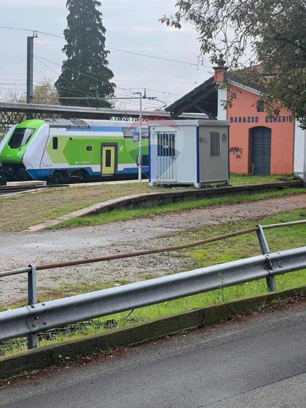 ufficio in affitto a Barasso