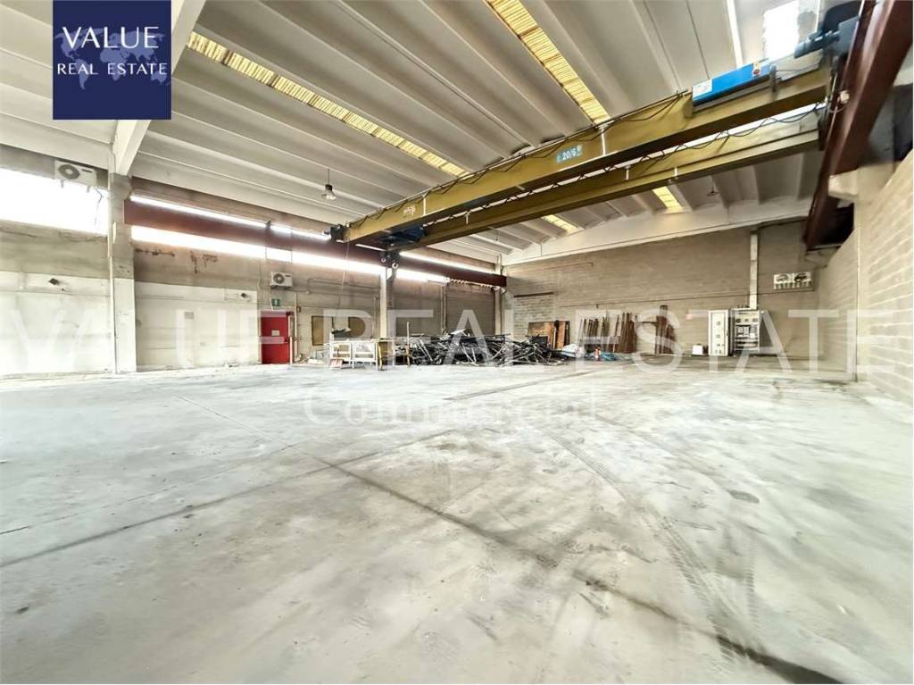 locale commerciale in affitto a Besozzo