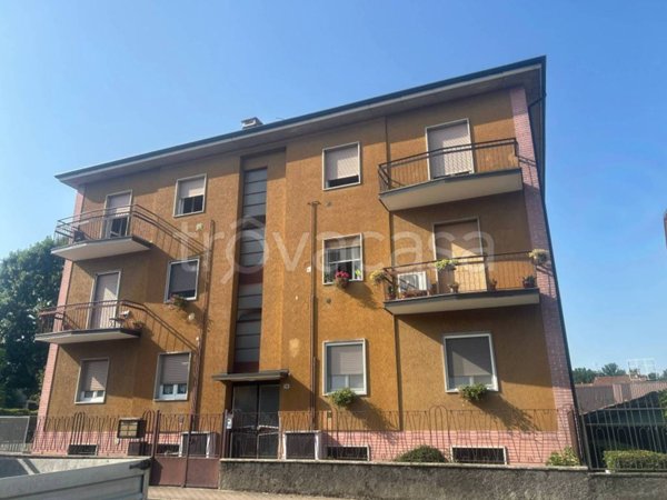 appartamento in affitto a Besozzo