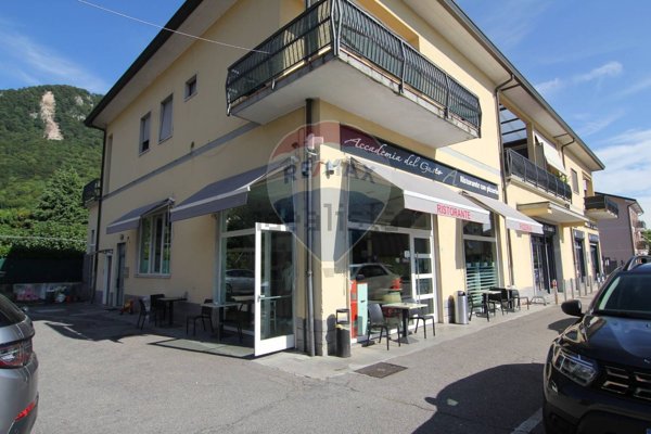 negozio in affitto a Bisuschio