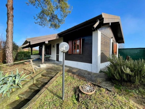 casa indipendente in affitto a Bodio Lomnago