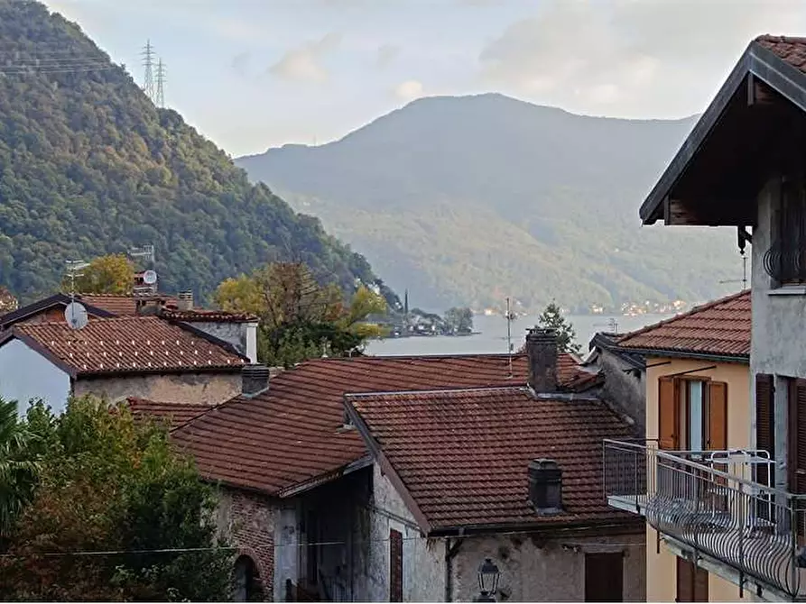 appartamento in affitto a Brusimpiano