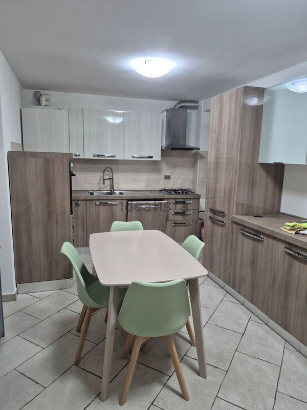 appartamento in affitto a Brusimpiano