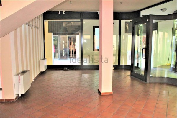 negozio in affitto a Busto Arsizio