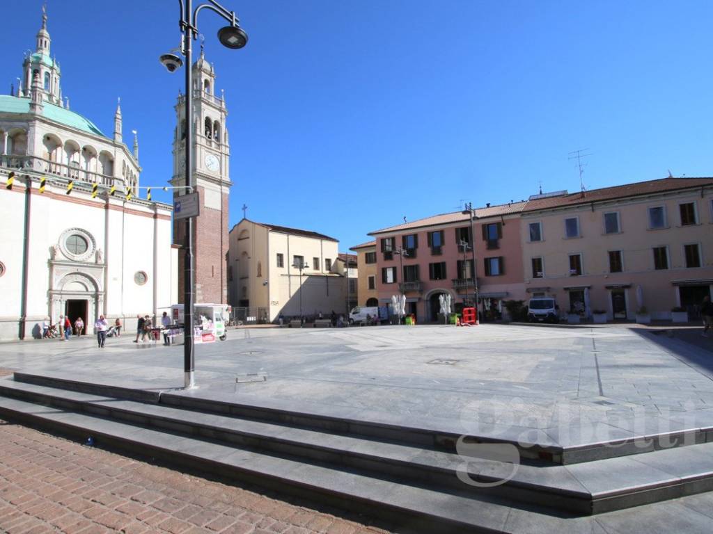 negozio in affitto a Busto Arsizio