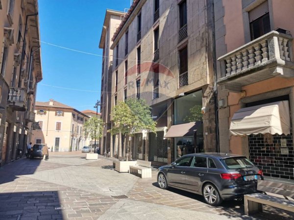 negozio in affitto a Busto Arsizio