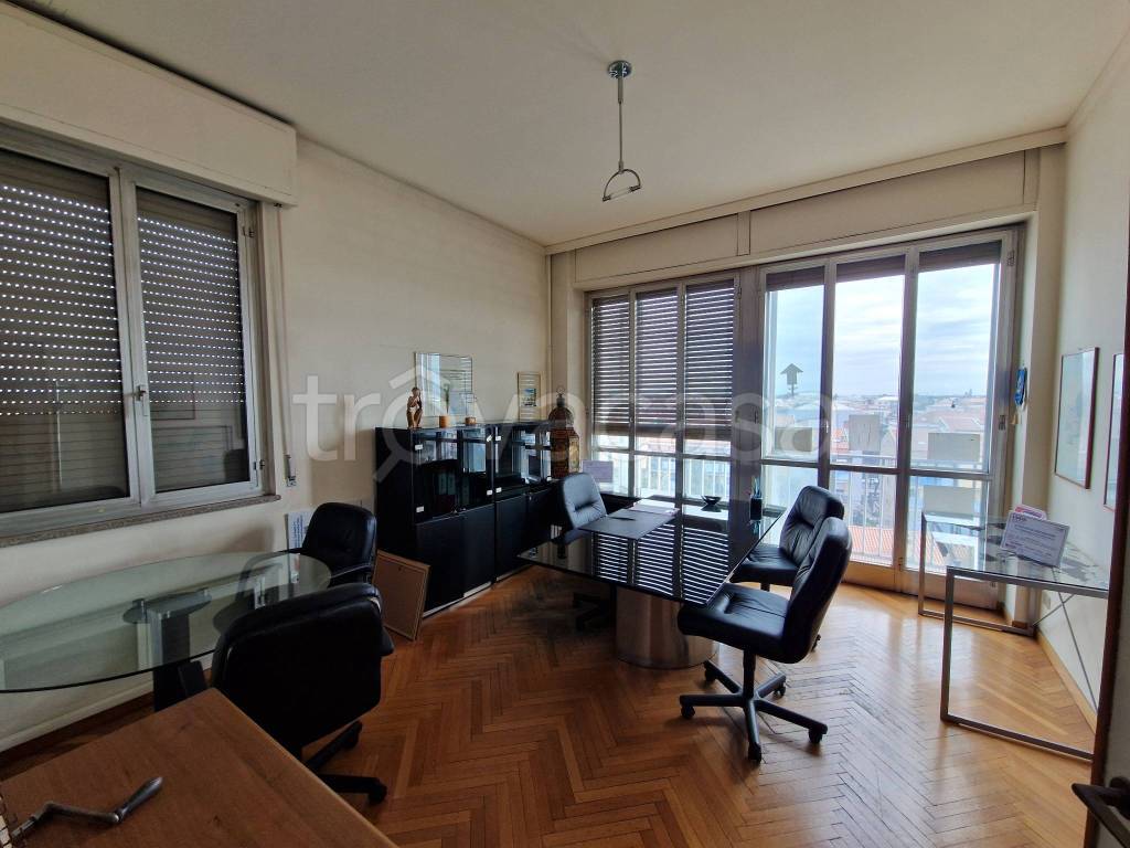 ufficio in affitto a Busto Arsizio
