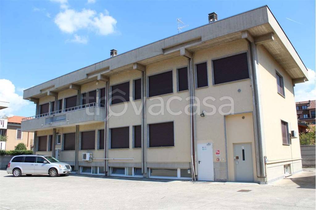 ufficio in affitto a Busto Arsizio