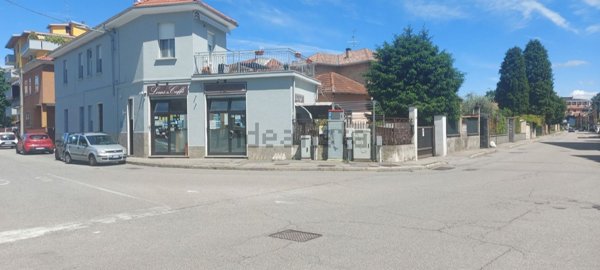 negozio in affitto a Busto Arsizio