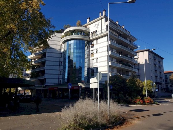 ufficio in affitto a Busto Arsizio